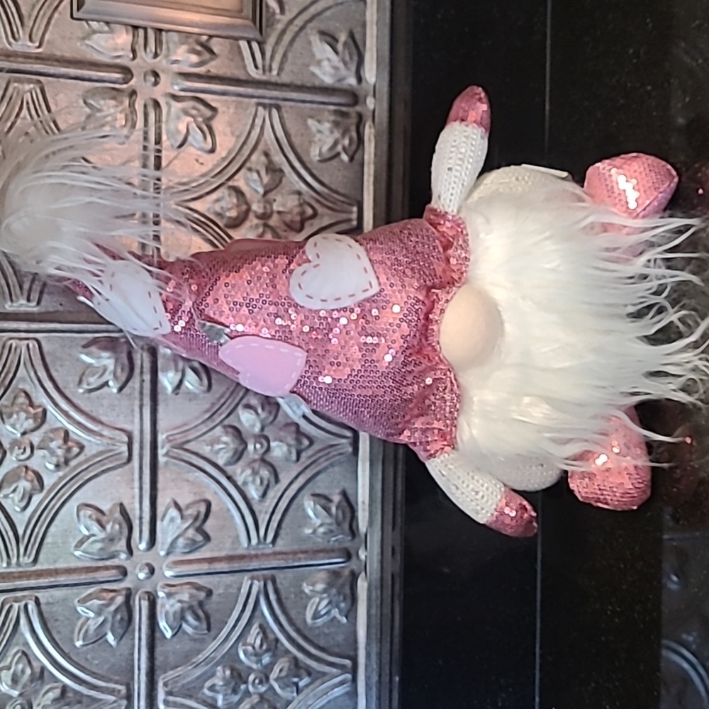 Sequin Heart Gnome